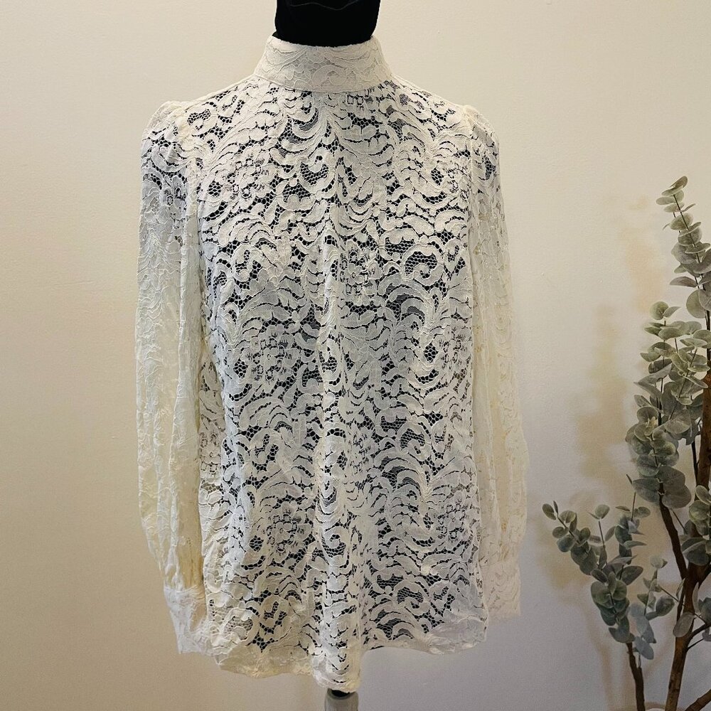 Beautiful Lace H&M Women's Blouse Color White Size Medium